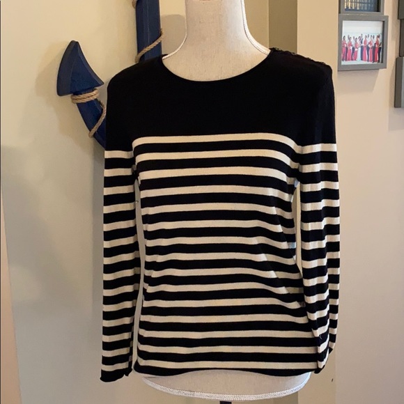 Women sweater - Picture 1 of 8